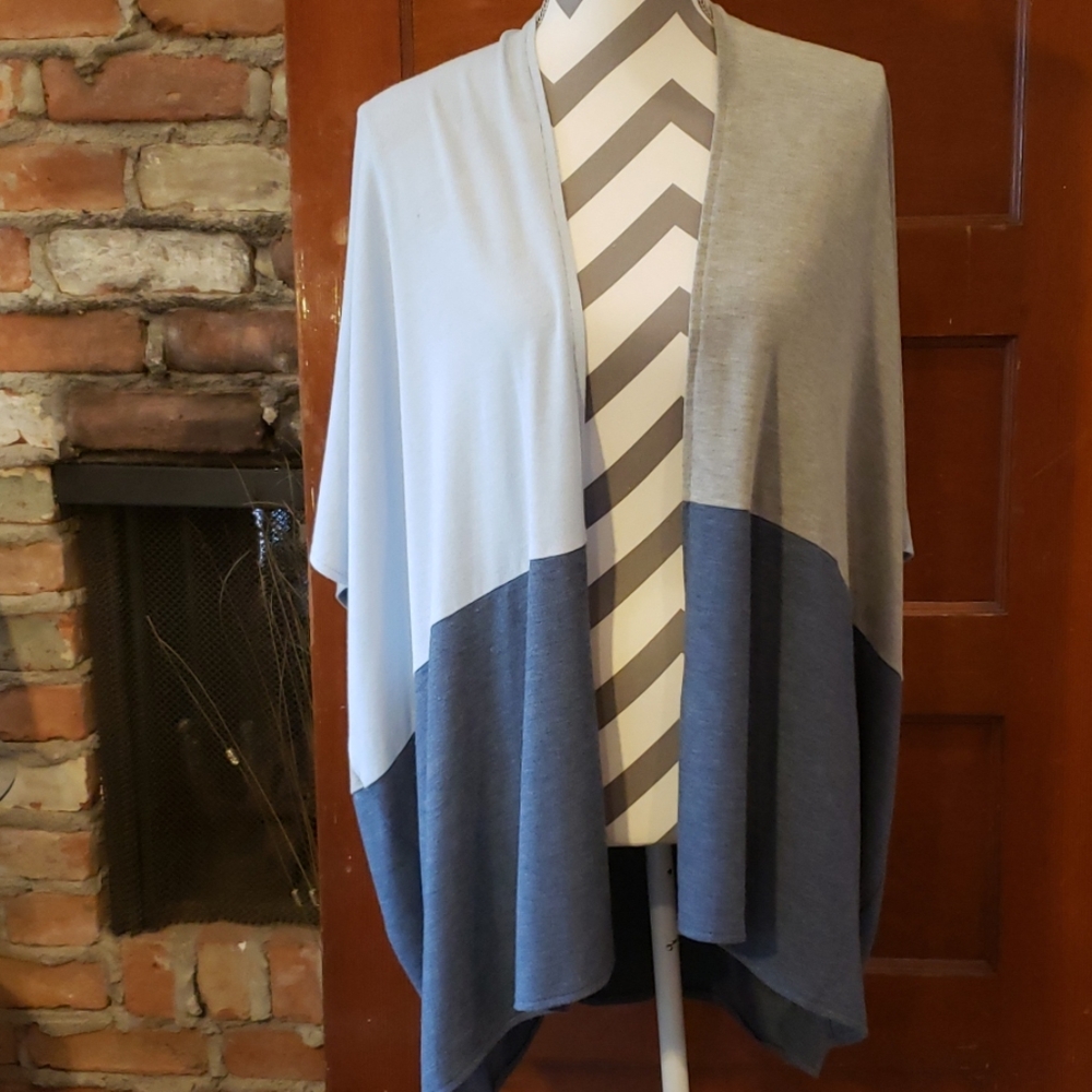 Tashon Square Shawl One size fits most